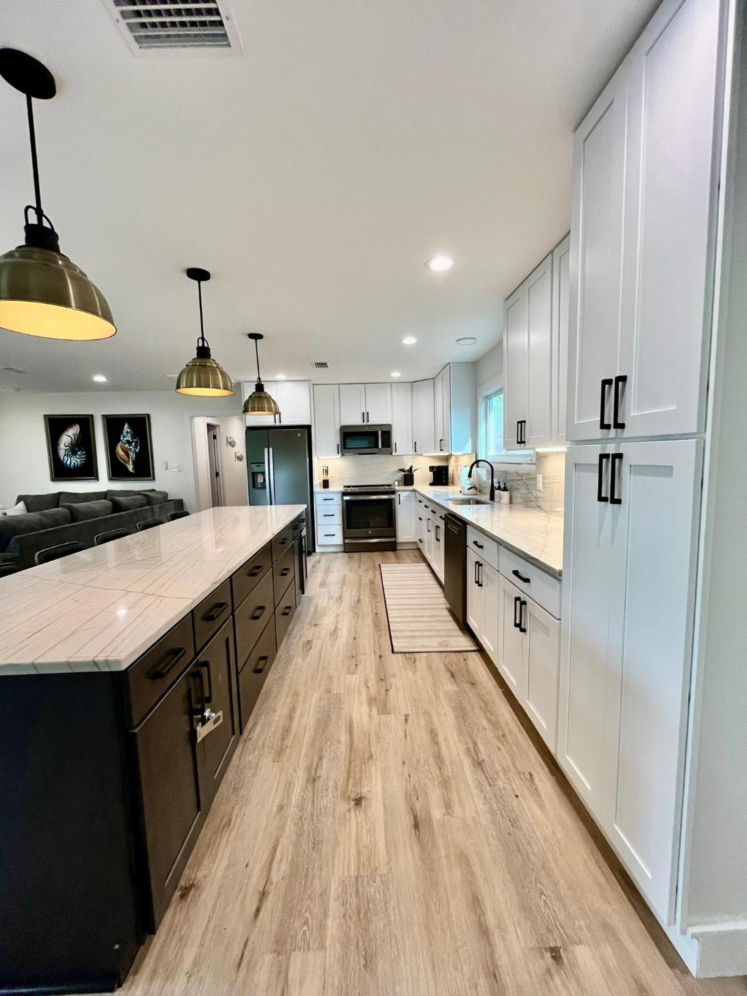 Holiday home Shack In Foley/ Hot Tub / Modern Cozy *
